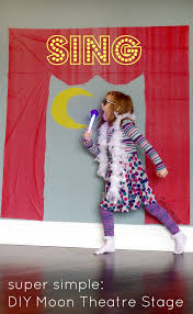 Learn how to make a festive fringe or loopy wreath to brighten up your christmas. Sing Movie Activity For Kids Simple Moon Theatre Wall Decoration Lalymom