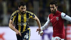Он играет на позиции правый. Pereira Ich Erwarte Ein Sehr Unterhaltsames Duell Uefa Europa League Uefa Com
