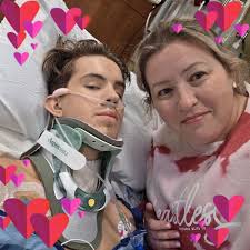 UPDATE: Accused road-rage shooter booked with murder after 17-year-old girl  shot near Ponchatoula dies: https://tinyurl.com/sr3et745