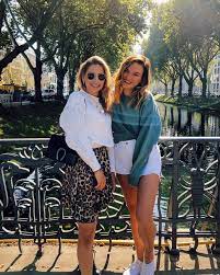 Die exklusive veranstaltungsreihe für den austausch zwischen sendern. Jana Wosnitza So Much Love For My Boss Babe Bestfriendsday Helen Sp Xx September Autumn Helloautumn Autumnvibes Dusseldorf Dusseldorfcity Shoppingday Shopping Tuesdaymood