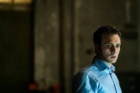 Aimez et partagez enstream pour nous soutenir. Mr Robot Season 3 Episode 3 Filling In Gaps And Taking On Trump The New York Times