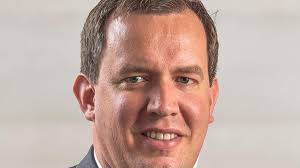 Débat relancé autour du développement de l'aéroport de Sion: interview de  Cyrille Fauchère