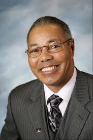 Former school board member dies