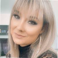 Cindy Rupp's Instagram, Twitter & Facebook