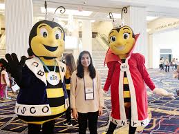 Born 20 april 1980), known professionally as waylon, is a dutch singer from apeldoorn. Cedar Creek Can You Spell P H E N O M E N A L Devika Facebook