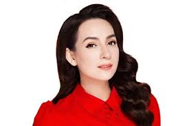 Ca sĩ Phi Nhung qua đời vì COVID-19, nhiều nghệ sĩ tiếc thương