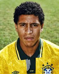 Quién hay detrás de este pelo rizado?🤔