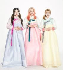 K Pop Idols Wish Viewers A Happy Lunar New Year With Special Photos And Videos Hanbok Aoa Happy Lunar New Year