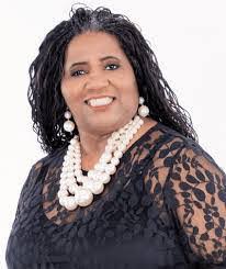 Mandy Mandrell's Instagram, Twitter & Facebook