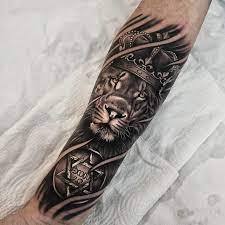 Tatouage avant bras homme style polynésien par tamatoa. Top 100 Des Tatouages Lion Pour Homme Tatouez