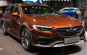 The opel insignia is a mid size/large family car engineered and produced by the german car manufacturer opel, currently in its second generation. Datei Opel Insignia Country Tourer Img 0921 Jpg Wikipedia