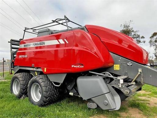 Massey Ferguson 2270 Baler