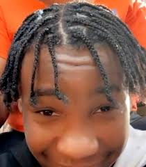 Book an appointment with Locz By GG Rome