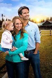 Amber marshall is a canadian actress who plays the role of amy fleming in the hit tv series heartland. Amber Marshall Graham Wardle Talk Season 12 Of Heartland On Cbc