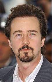 Последние твиты от edward norton (@edwardnorton). Edward Norton Historia Americana X Famosos Actores Edward Norton