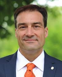 Chris Kary's Instagram, Twitter & Facebook