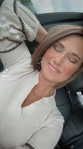 Ashley Driskill's Instagram, Twitter & Facebook