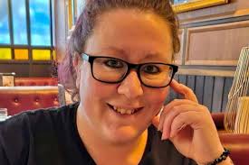 Leigh Rodgers's Instagram, Twitter & Facebook