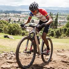 Egan bernal is the first colombian to ever won the tour de france. Egan Bernal Pasara A La Ruta En 2016 Revista Mundo Ciclistico
