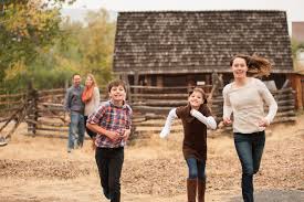 Image result for tbn:89j_M0kB5dmhMM::www.portaldafamilia.org/images/familia1a.jpg