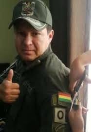 IDENTIDAD 🇦🇷🇧🇴 LA POLICIA...