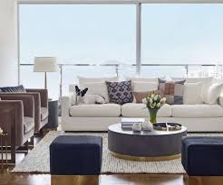 In table chic, internationally renowned interior decorator kelly hoppen creates more than 25 imaginative and gorgeous themed tables. Inside Kelly Hoppen Spectacular 5 Images Home Creativemary
