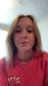 Gina Applegate's Instagram, Twitter & Facebook