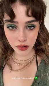 Emma Blatt's Instagram, Twitter & Facebook