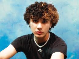 DannyLux Gives His Heart Away in "Ciudad del Sol"