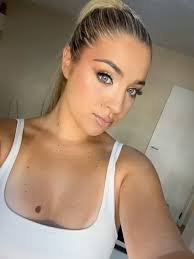 it’s giving handover glam 💅🏽💅🏽💅🏽, @luciawood21 ,  @missteengibraltarofficial