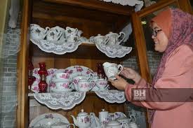 Check spelling or type a new query. Miliki 2 500 Koleksi Barangan Antik