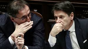Lo scenario alternativo prevede la zona arancione in tutta italia. Zona Rossa E Arancione Coprifuoco Anticipato E Deroghe Per I Non Conviventi Ecco I Divieti Di Natale 2020