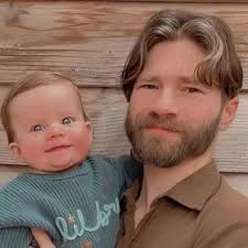 Love this pic. He's such a great son 🙏❤️