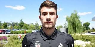 Şahin'in bu hareketi fanlarının gözünden kaçmazken, i̇şte gerçek aşk yorumları yapıldı. O Kimdir Kim On Twitter Dorukhan Tokoz Kimdir Sevgilisi Kim Https T Co Weyn90cnbe