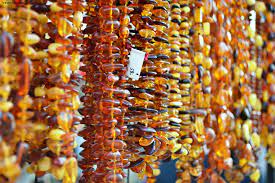 Verificarea se face prin formularul de mai jos. Muntele De Chihlimbar Comoara Care Salveaza Cautatorii De La Saracie