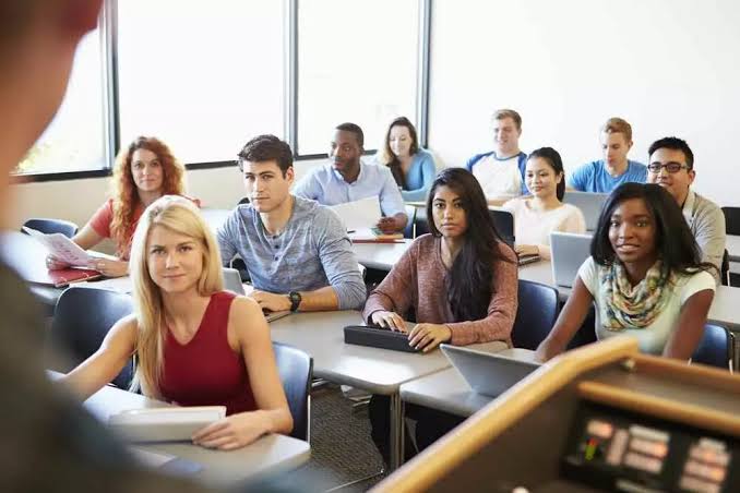 English Language Schools, High School and Summer Program
