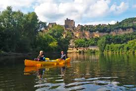 Chateau des milandes guide, visitor and travel information including the milandes castle and gardens and the life of josephine baker. Parcours Vitrac Beynac Canoes Butterfly