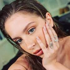 E ficar mais amigos no fim. Morreu A Cantora E Filha De Tony Carreira Sara Carreira