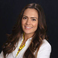 Julie Crabb's Instagram, Twitter & Facebook