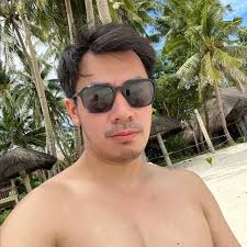 Raphael Ong Serviano (@imrealraphael) • Threads, Say more