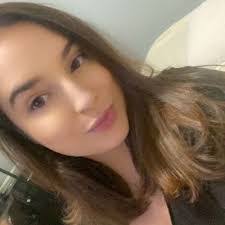 Samantha Birmingham's Instagram, Twitter & Facebook