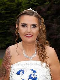 Sarah 'Arlene' Hanratty (née Bailey) suddenly passed away at her home, 32  Woodside Park, Loughbrickland,