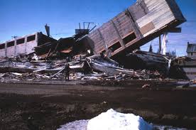 The great 1964 alaska earthquake and the tsunami waves resulting from it, took the lives of more than 122 people and caused over $106 million (1964 dollars) in total damage. Alaska Erdbeben 1964 Katastrophe Am Karfreitag Veranderte Usa Der Spiegel