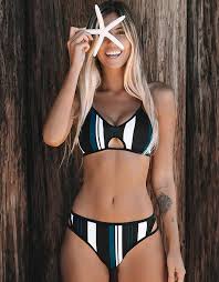 C'est la condition indispensable pour apprécier vos moments de détente sur la plage. Maillot 2 Pieces Pauline Darence Paris