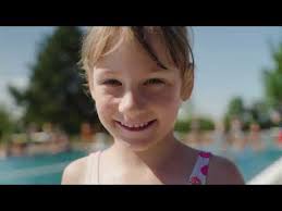 Schwimmen ist gelebte Teilhabe: Projektbesuch beim Zukunftspaket in Strehla 