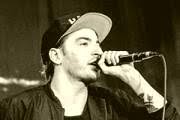 Wann cro geboren ist, ist dadurch so undurchsichtig, da der rapper nur sehr wenig von seinem privatleben für sie preisgeben möchte und entfacht wurde seine leidenschaft zur musik von einem geburtstagsgeschenk seiner mutter. Cro Carlo Waibel 1990 Geboren Am