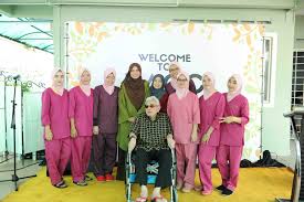 The pair walked down the aisle with grace, smiling at their guests. Ciklilyputih The Lifestyle Blogger Zara Aisyah Care Centre
