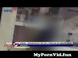 M3s*m di halte bus, no sensor подробнее. Viral Sepasang Kekasih Mesum Di Halte Bus Bip 23 01 From Mesum Di Bus Watch Video Mypornvid Fun