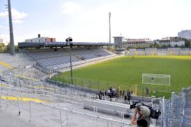 In addition to the basic facts, you can find the address of the stadium, access information, special features, prices in the stadium and name rights. Hinweise Fur Die Auswartsfahrer In Munchen Fc Carl Zeiss Jena