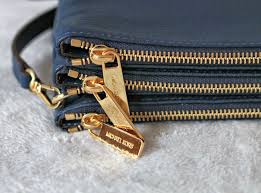 Michael kors bedford luggage peb lth md conv shoulder bag 35t9gbfl6l. Michael Kors Bedford Gusset Crossbody Bag In Detail Crossbody Bag Bags Michael Kors Bedford